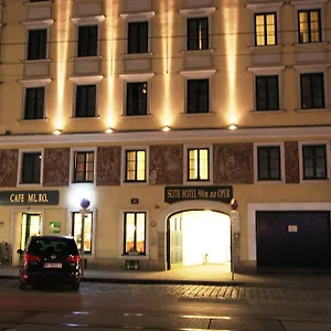 900 M Zur Oper **** Vídeň